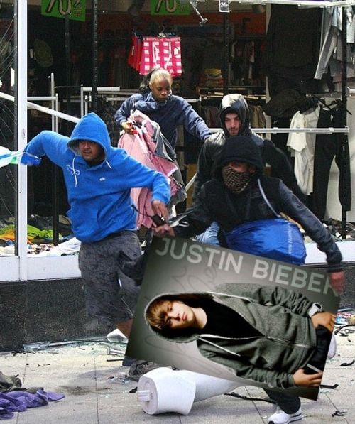 JUSTIN BIEBER