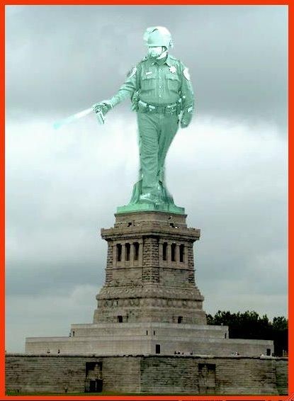 mace cop statue of liberty